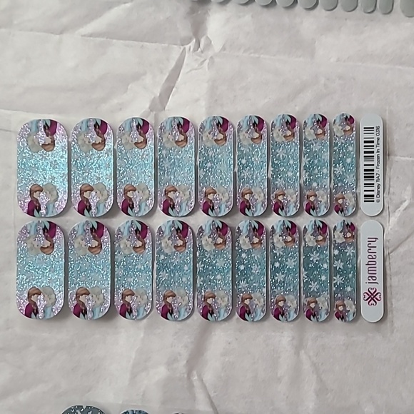 Jamberry Disney Nails - Frozen in Time, Eternal Winter, Just Keep Swimming - Picture 4 of 5